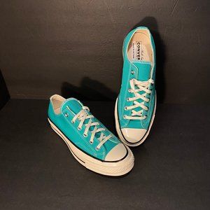 Converse Chuck 70s Low - Mens 7.5 / Womens 9.5  New with Box (Missing lid)